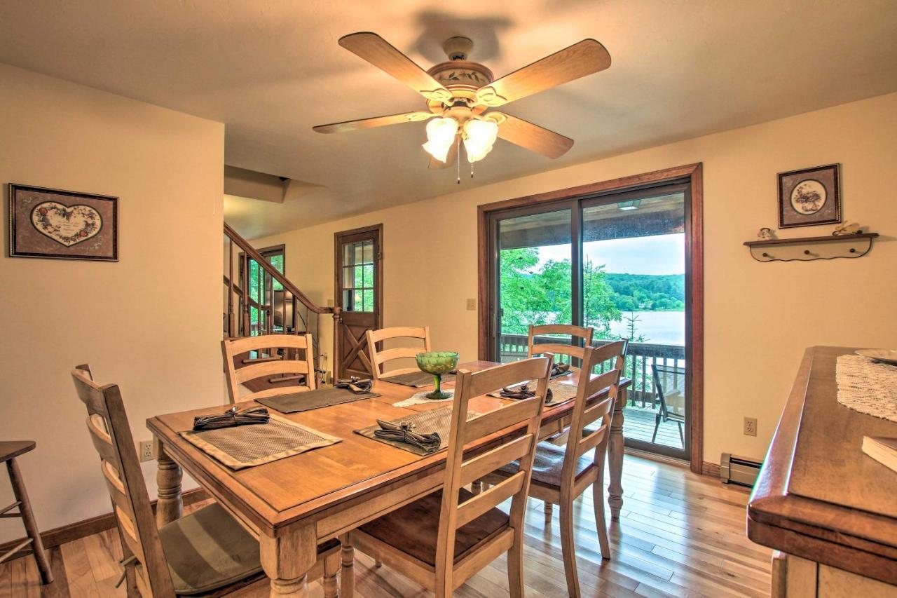 Waterfront New England House On Wickaboag Lake! West Brookfield Zewnętrze zdjęcie