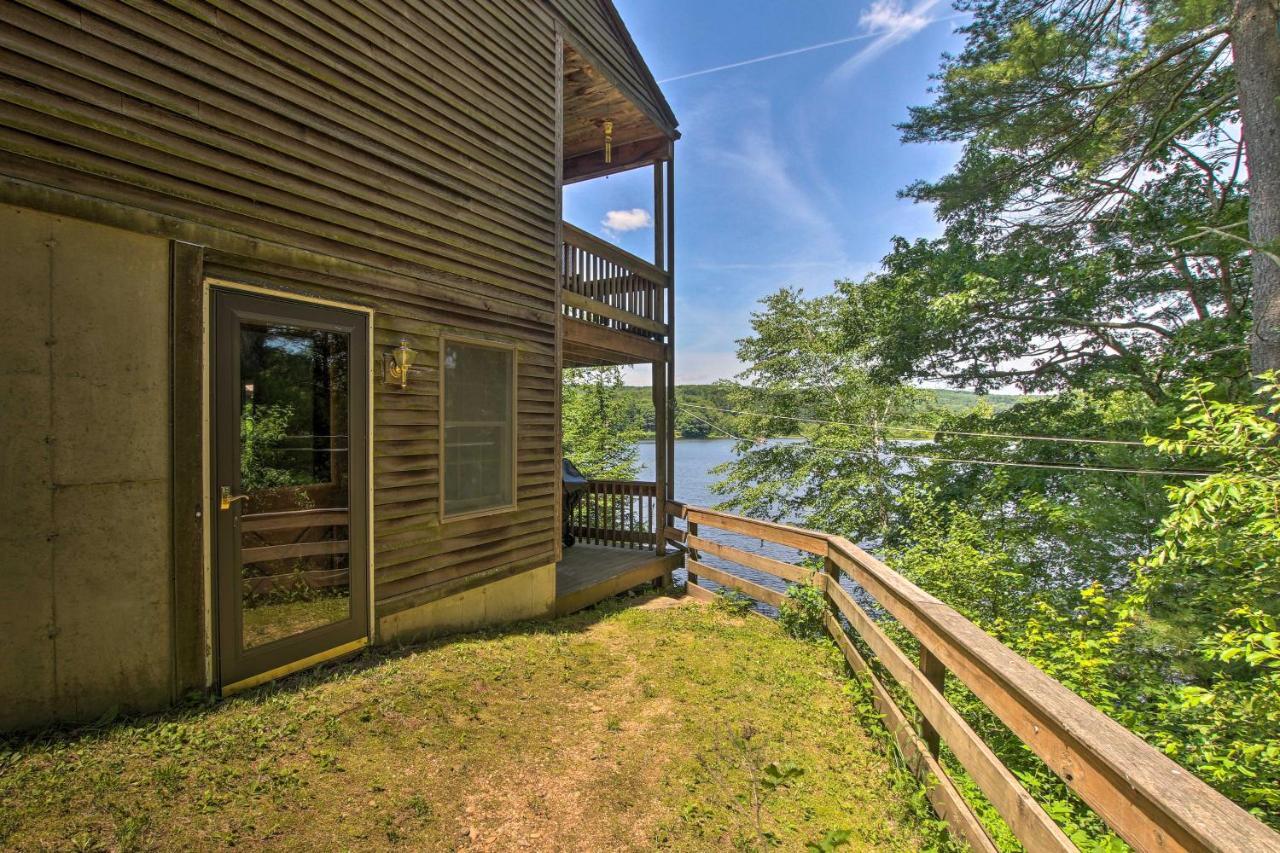 Waterfront New England House On Wickaboag Lake! West Brookfield Zewnętrze zdjęcie